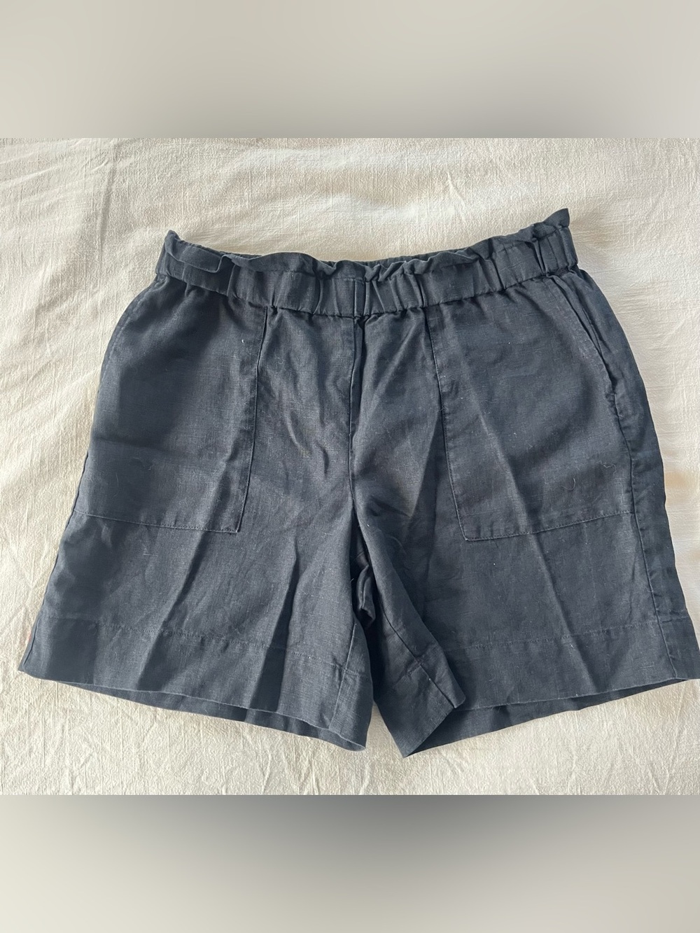 J Jill Love Linen Black shorts Medium